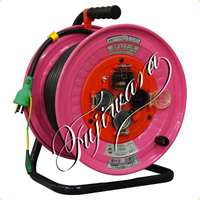 <a href="https://www.dogudoraku.com/catalog/product_info.php/products_id/171388">屋外型抜止式コンセントドラム(アース・過負荷漏電保護付) 〔NW-EK33N〕 電線仕様VCT2.0×3長さ30mコンセント数3</a>