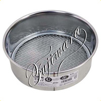 <a href="https://www.dogudoraku.com/catalog/product_info.php/products_id/173459">ステンレス土フルイ(210mm)  直径210×高さ70mm網3種付き〔1組入〕</a>